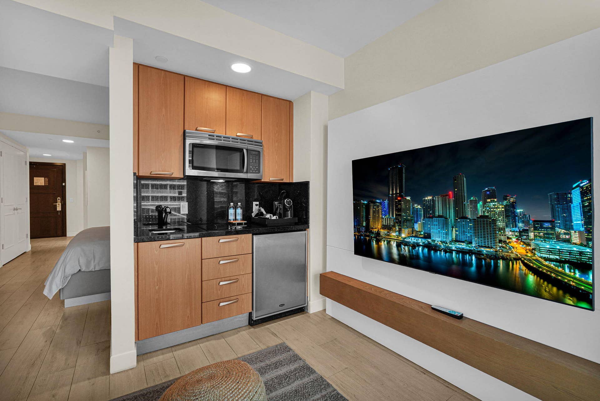 505 N FORT LAUDERDALE BEACH Boulevard, #1603, Fort Lauderdale, FL 33304 kichenette