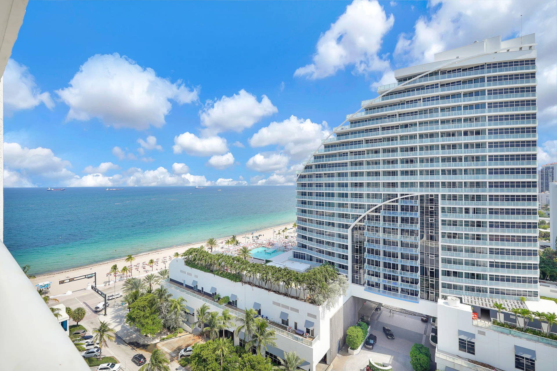 505 N FORT LAUDERDALE BEACH Boulevard, #1603, Fort Lauderdale, FL 33304 Morning Coffee with a view from the balcony
