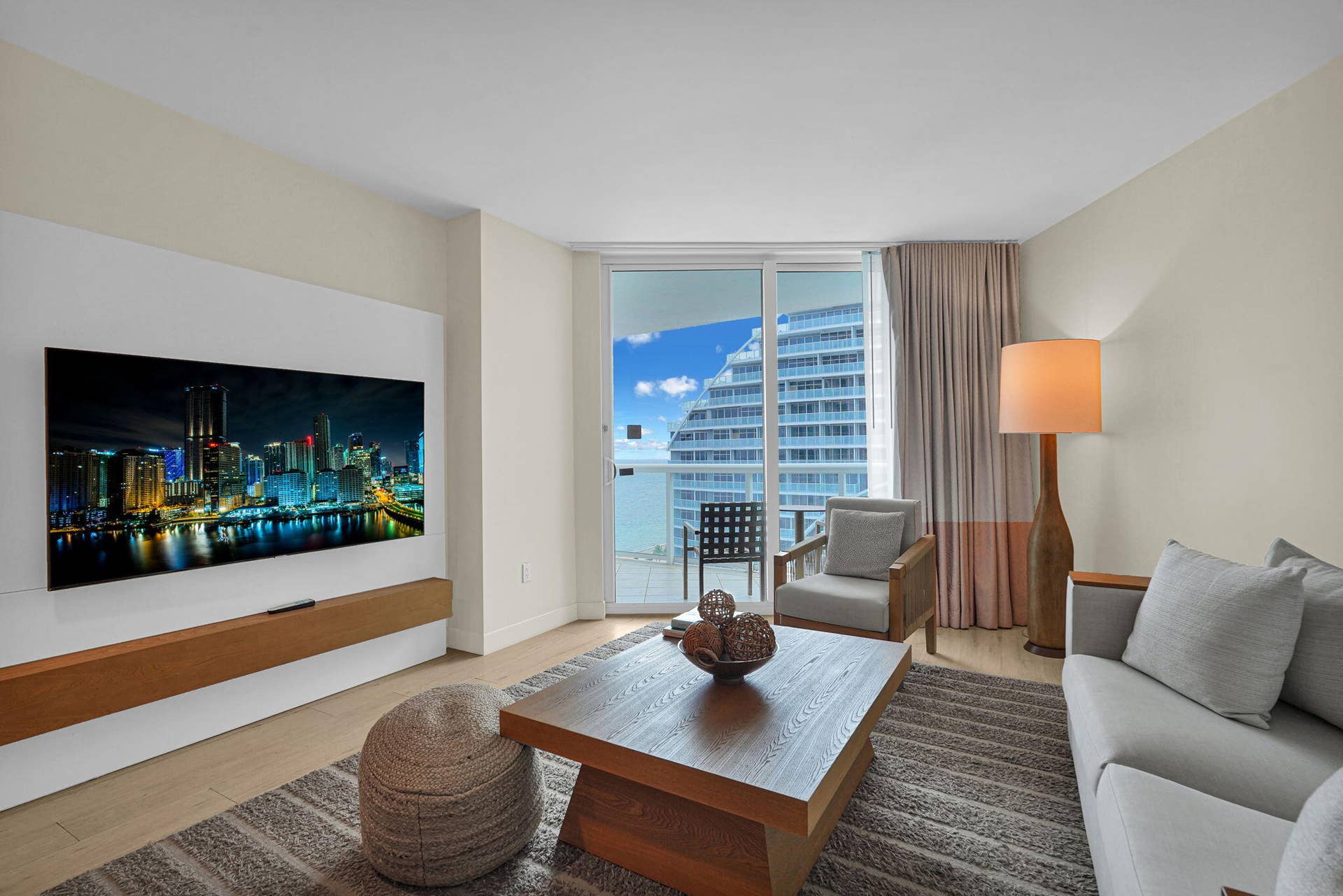 505 N FORT LAUDERDALE BEACH Boulevard, #1603, Fort Lauderdale, FL 33304 Livin Area