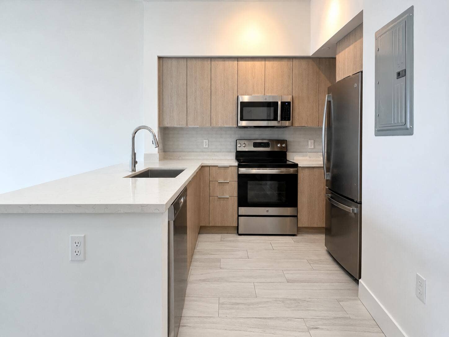 601 E Dania Beach Boulevard, #1008, Dania, Dania Beach, FL 33004 8BF53E87-7AEF-4EE6-A2F4-40A7E902EF2F