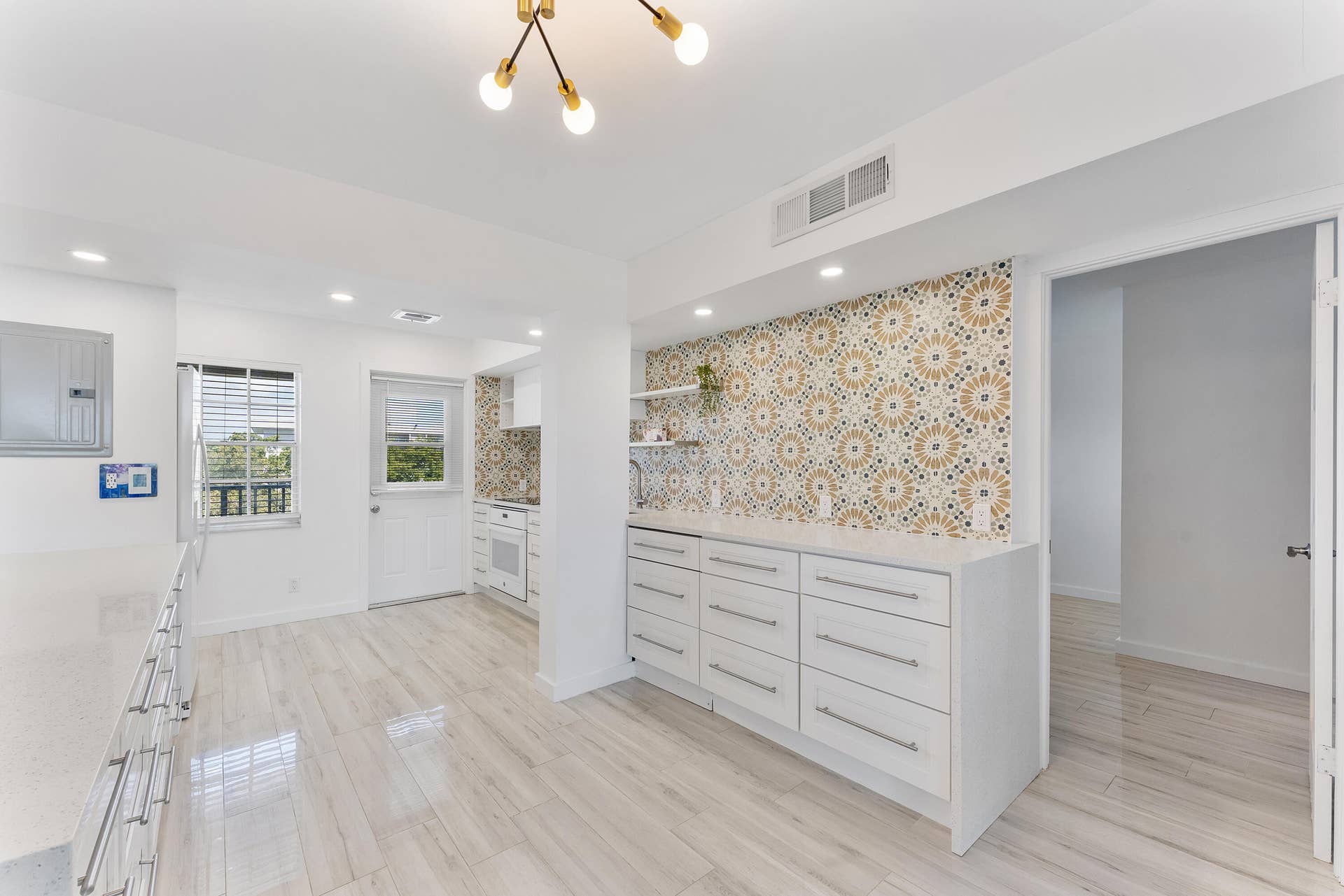 3001 S Course Drive, #502, Pompano Beach, Pompano Beach, FL 33069 Kitchen
