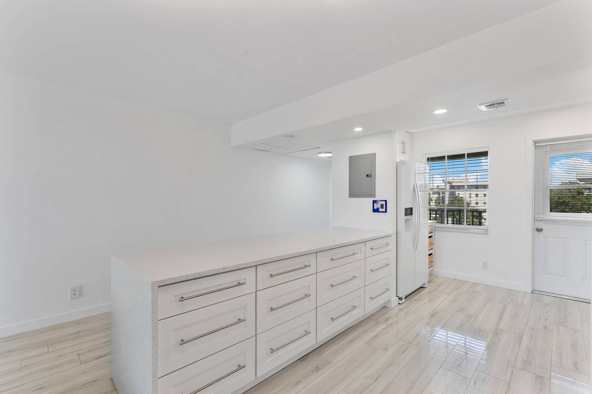 3001 S Course Drive, #502, Pompano Beach, Pompano Beach, FL 33069 Kitchen