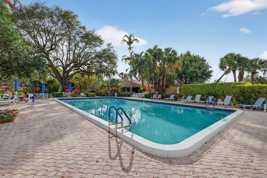 3200 N Course Lane, #116, Pompano Beach, FL 33069 Pool