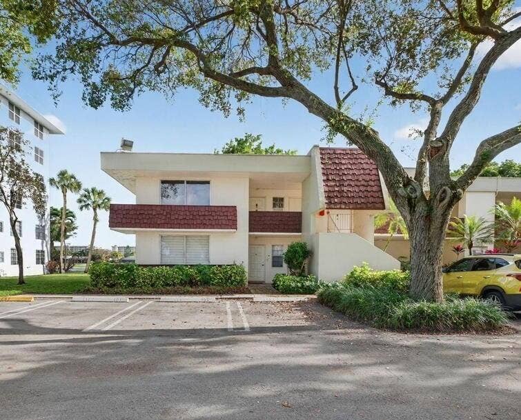 3200 N Course Lane, #116, Pompano Beach, FL 33069 Front View