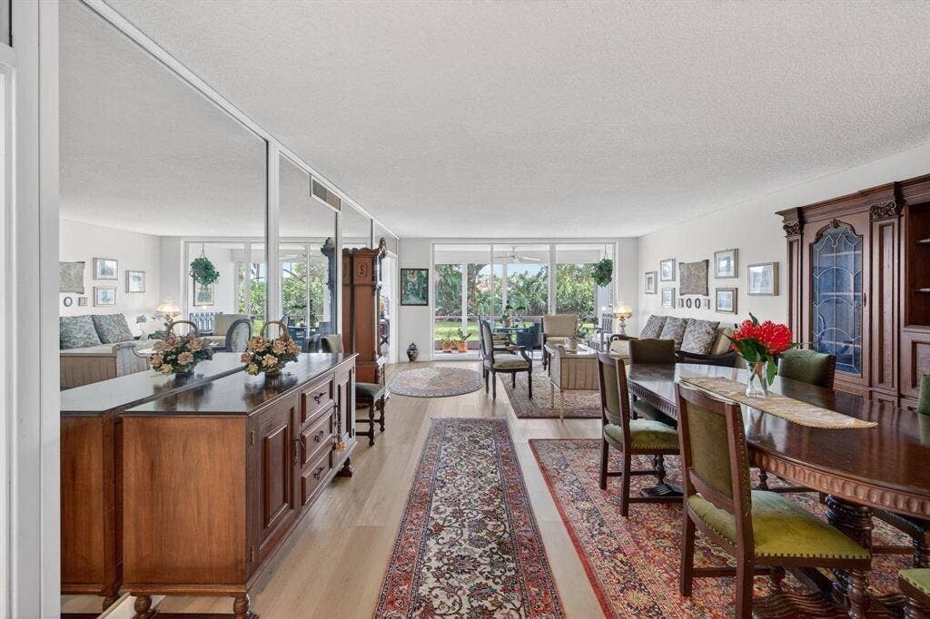 3200 N Course Lane, #116, Pompano Beach, FL 33069 Dining/Living room