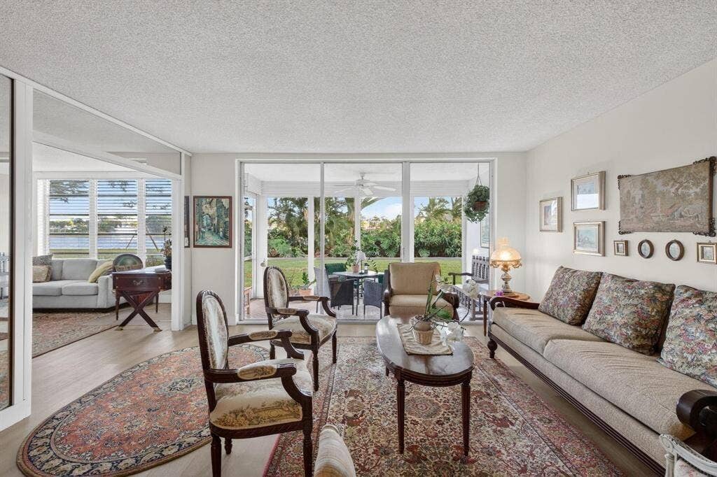 3200 N Course Lane, #116, Pompano Beach, FL 33069 Living room