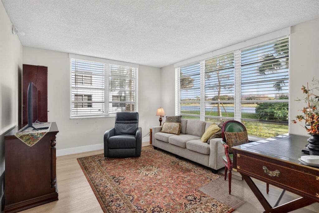 3200 N Course Lane, #116, Pompano Beach, FL 33069 Den