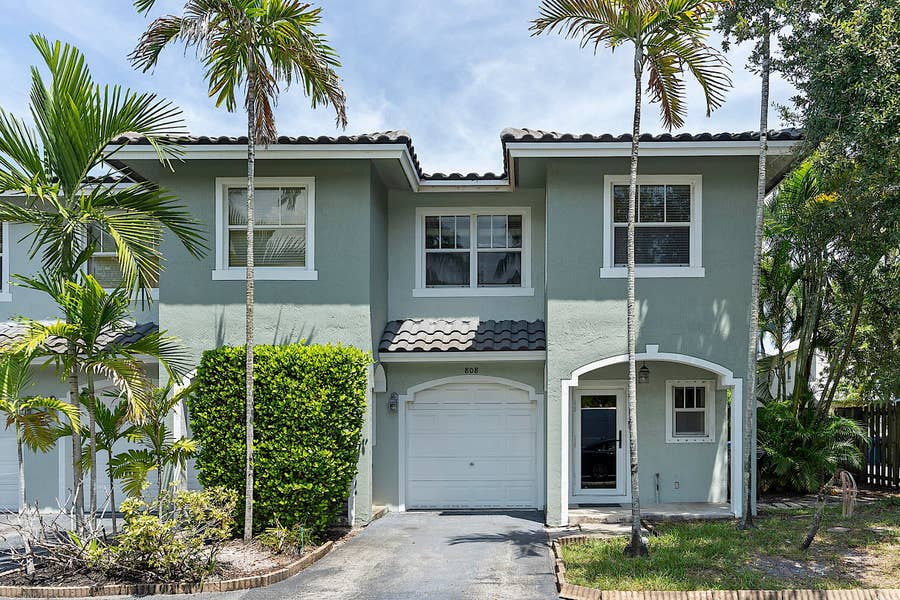 Property photo for 808 SW 4th Avenue, Fort Lauderdale, FL