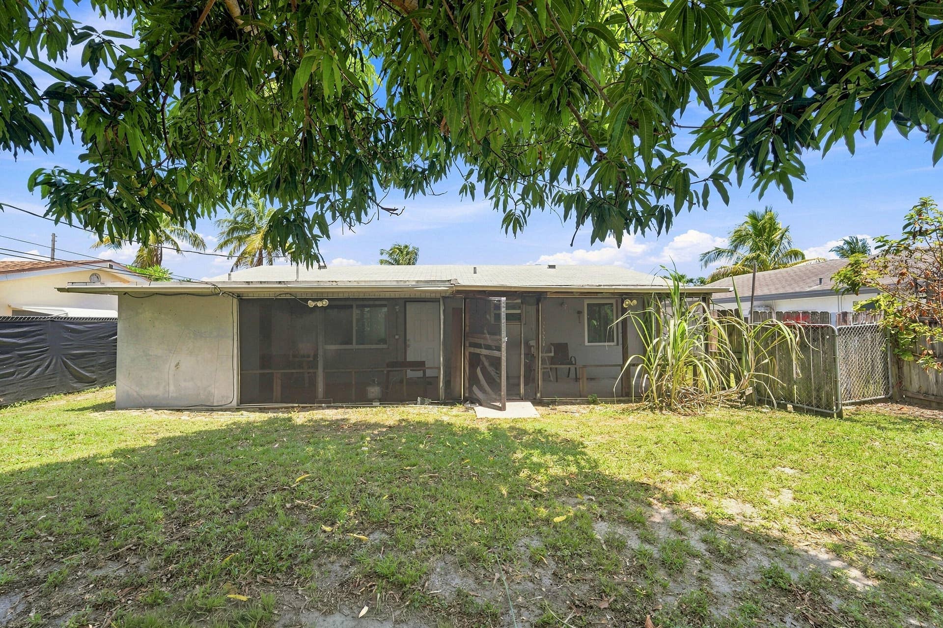 1010 Pinetree Drive, Lantana, FL 33462 12_back