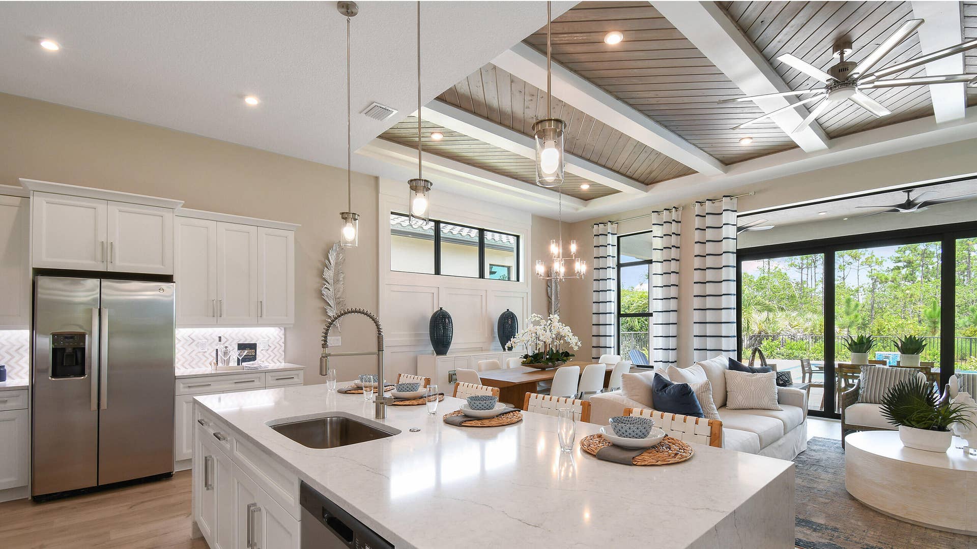 13566 SE Grovewood Drive, Port St Lucie, FL 34984 Kitchen