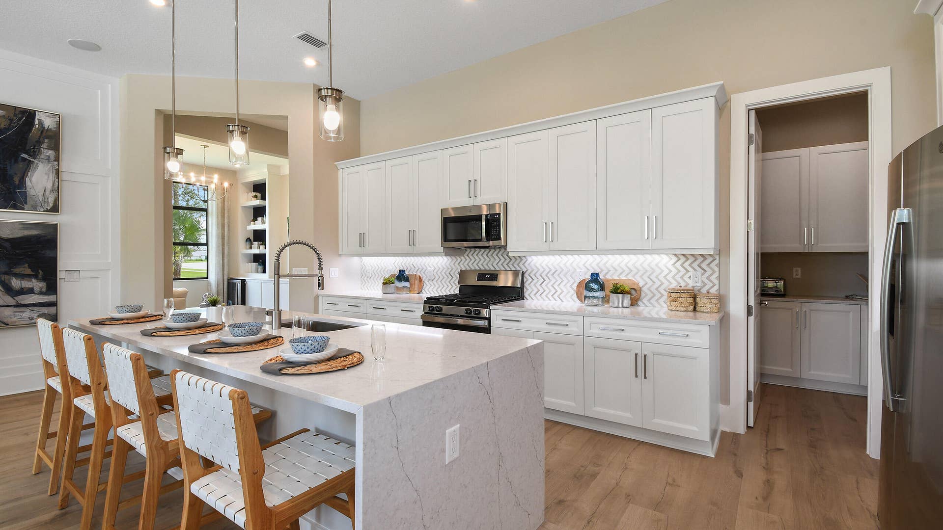 13566 SE Grovewood Drive, Port St Lucie, FL 34984 Kitchen
