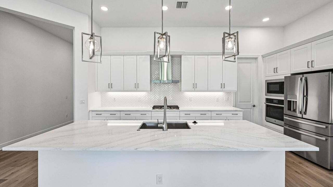 13566 SE Grovewood Drive, Port St Lucie, FL 34984 Kitchen