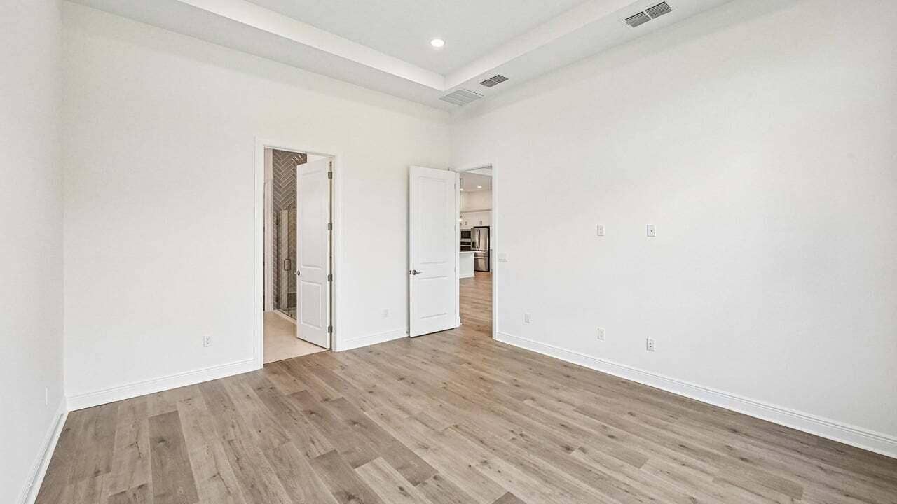 13566 SE Grovewood Drive, Port St Lucie, FL 34984 Owner's Suite