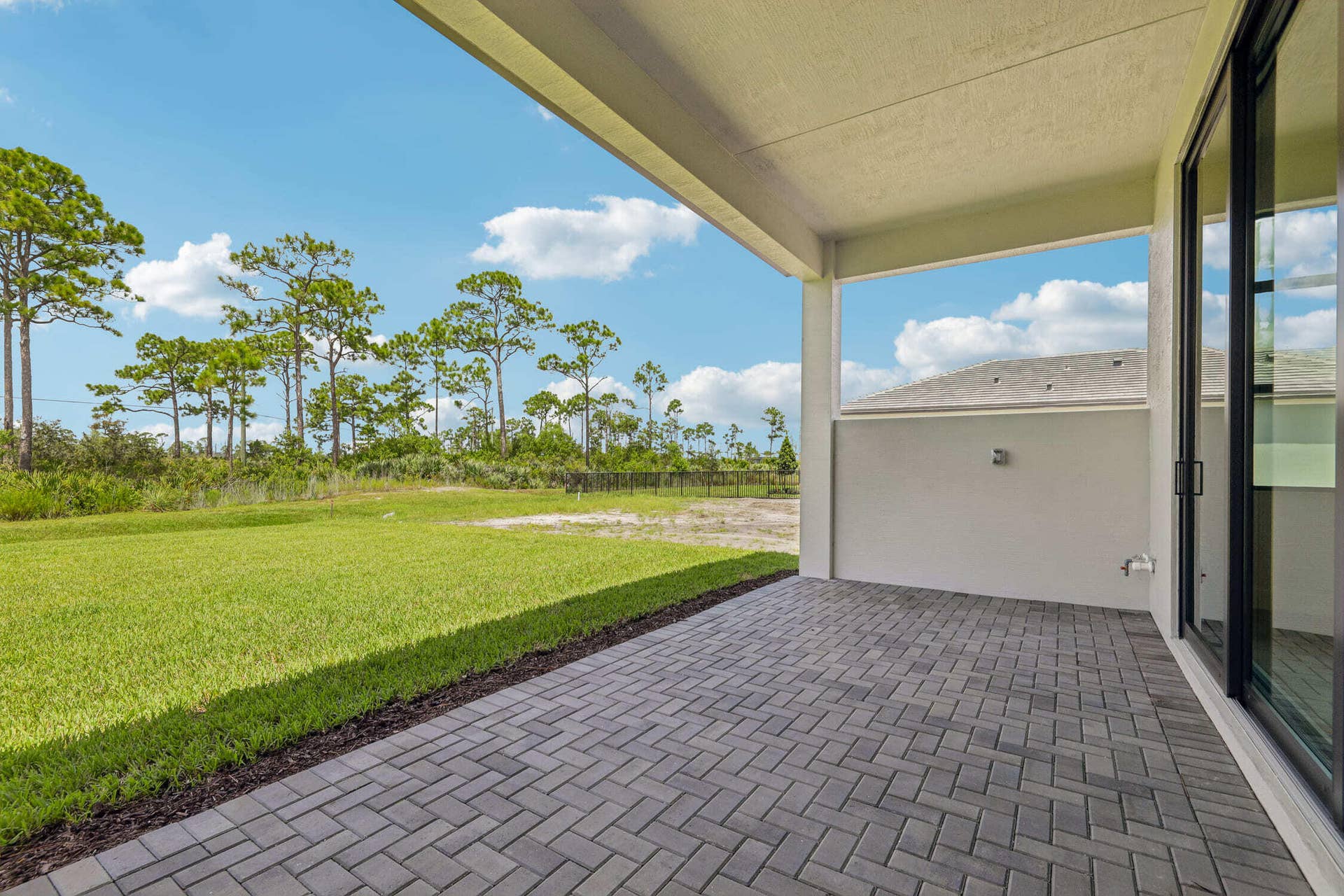 13761 SE Blackwood Drive, Port St Lucie, FL 34984 Lanai