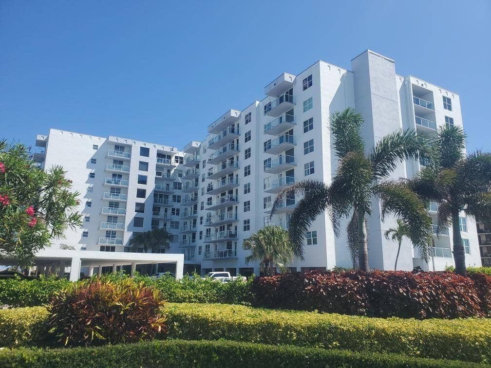 3450 S Ocean Boulevard, #806, Palm Beach, FL 33480 1