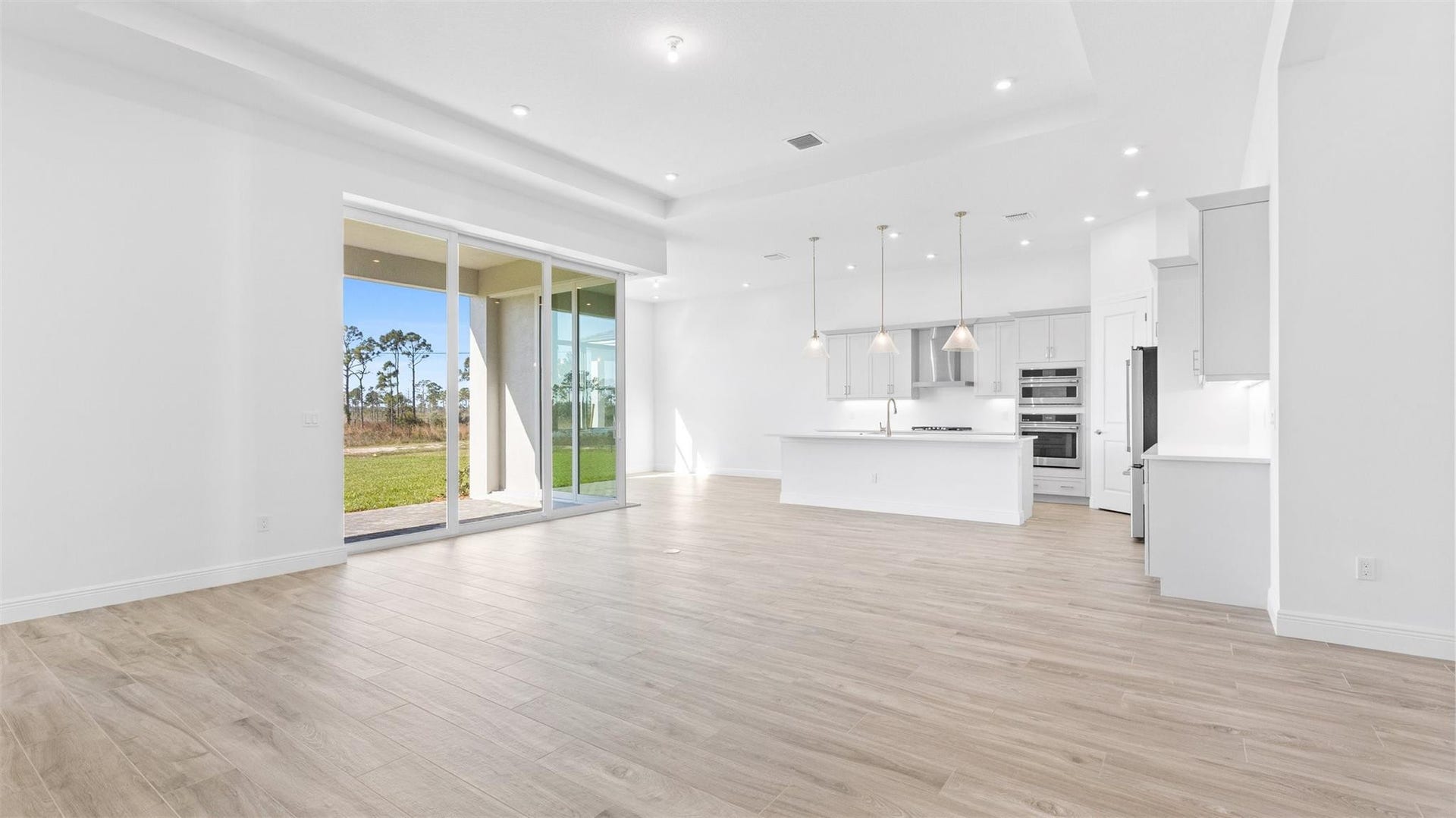 13670 SE Grovewood Drive, Port St Lucie, FL 34984 Great Room-Kitchen