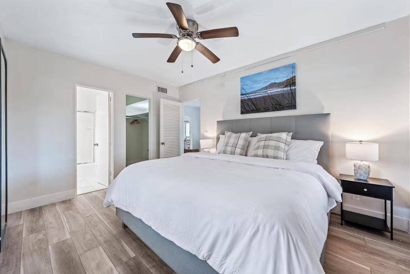 320 Inlet Way, #1, Palm Beach Shores, Palm Beach Shores, FL 33404 Main Bedroom