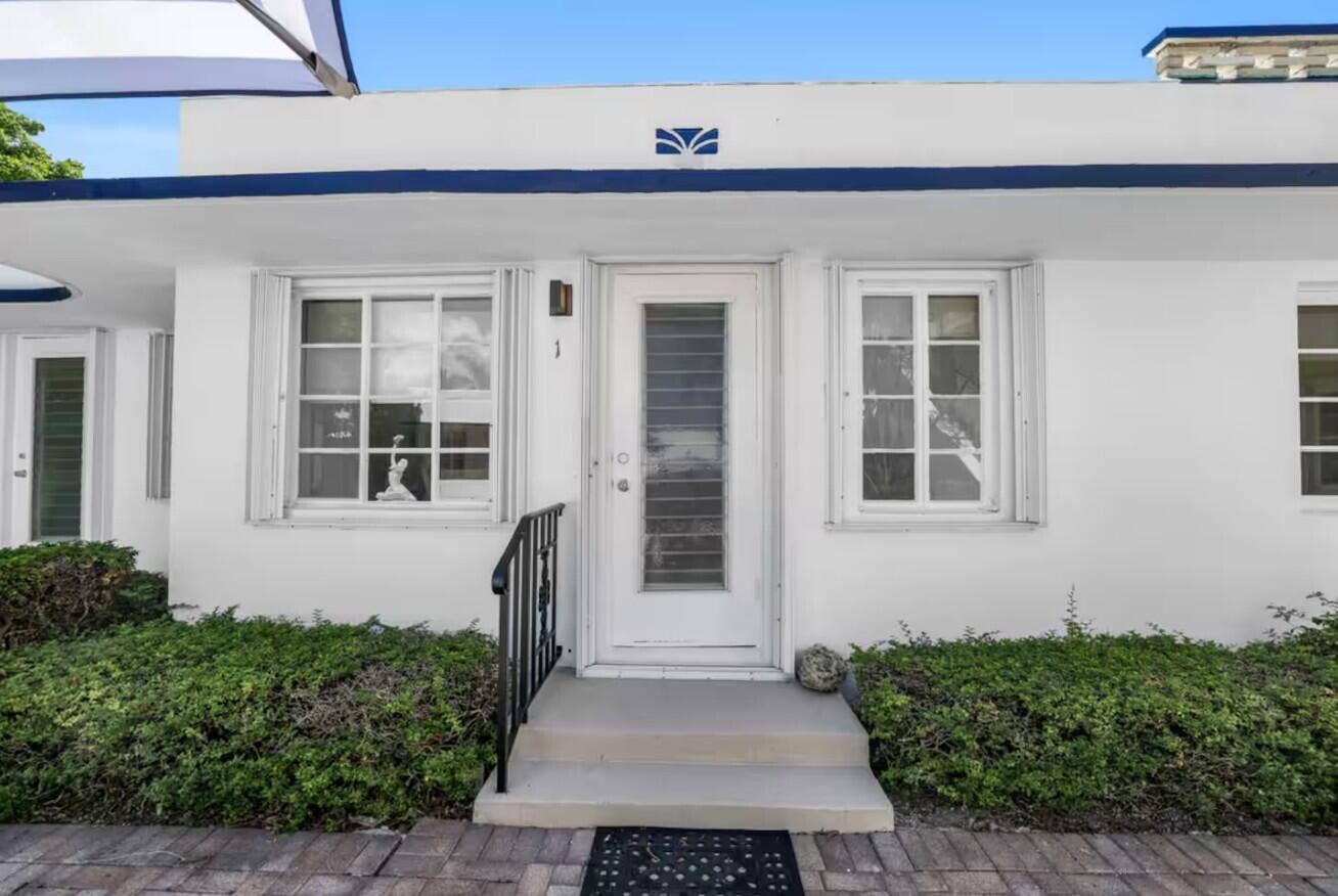 320 Inlet Way, #1, Palm Beach Shores, Palm Beach Shores, FL 33404 Entrance