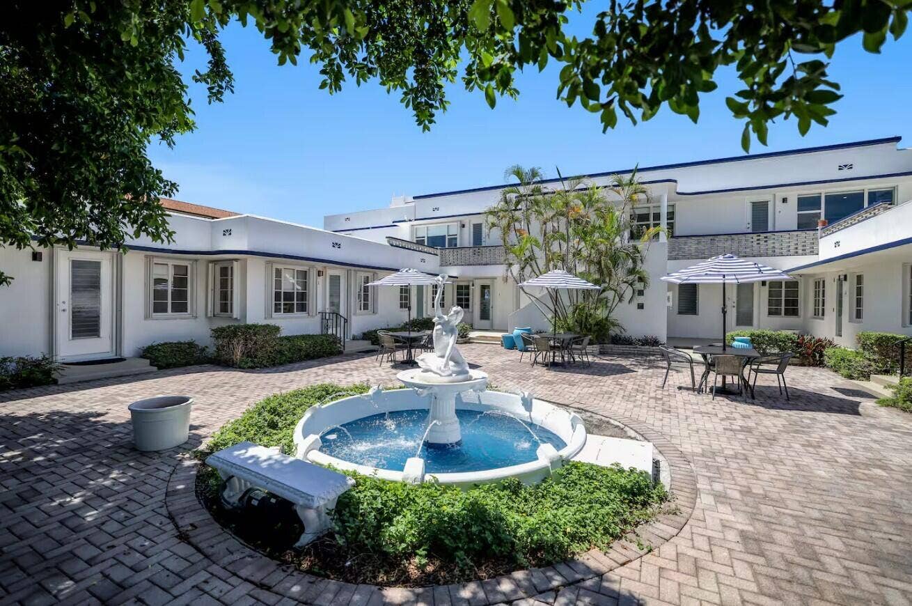 320 Inlet Way, #1, Palm Beach Shores, Palm Beach Shores, FL 33404 Courtyard Side