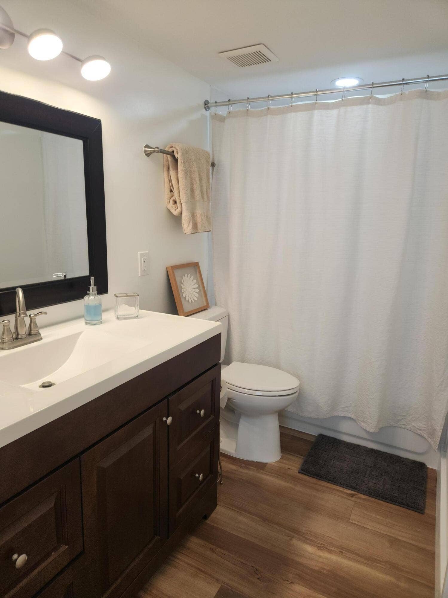 825 Egret Circle, #311, Delray Beach, FL 33444 Bathroom
