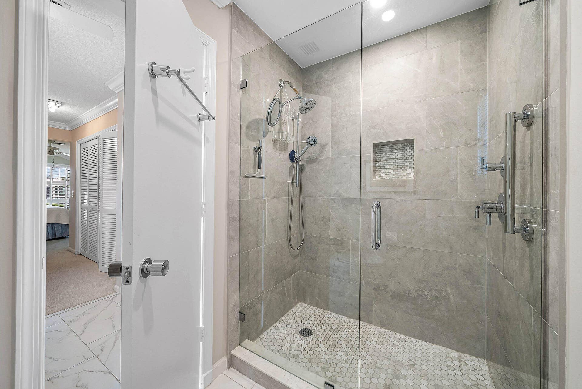 11202 Quail Covey Road, #Green Heron N, Boynton Beach, FL 33436 Main Bath