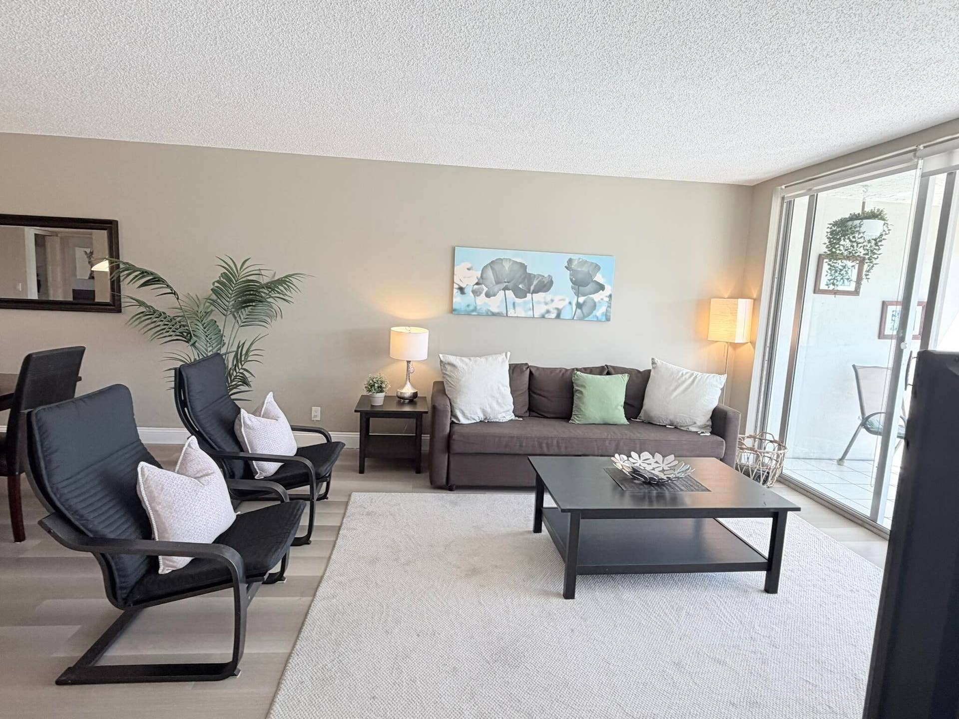 Fully Furnished
