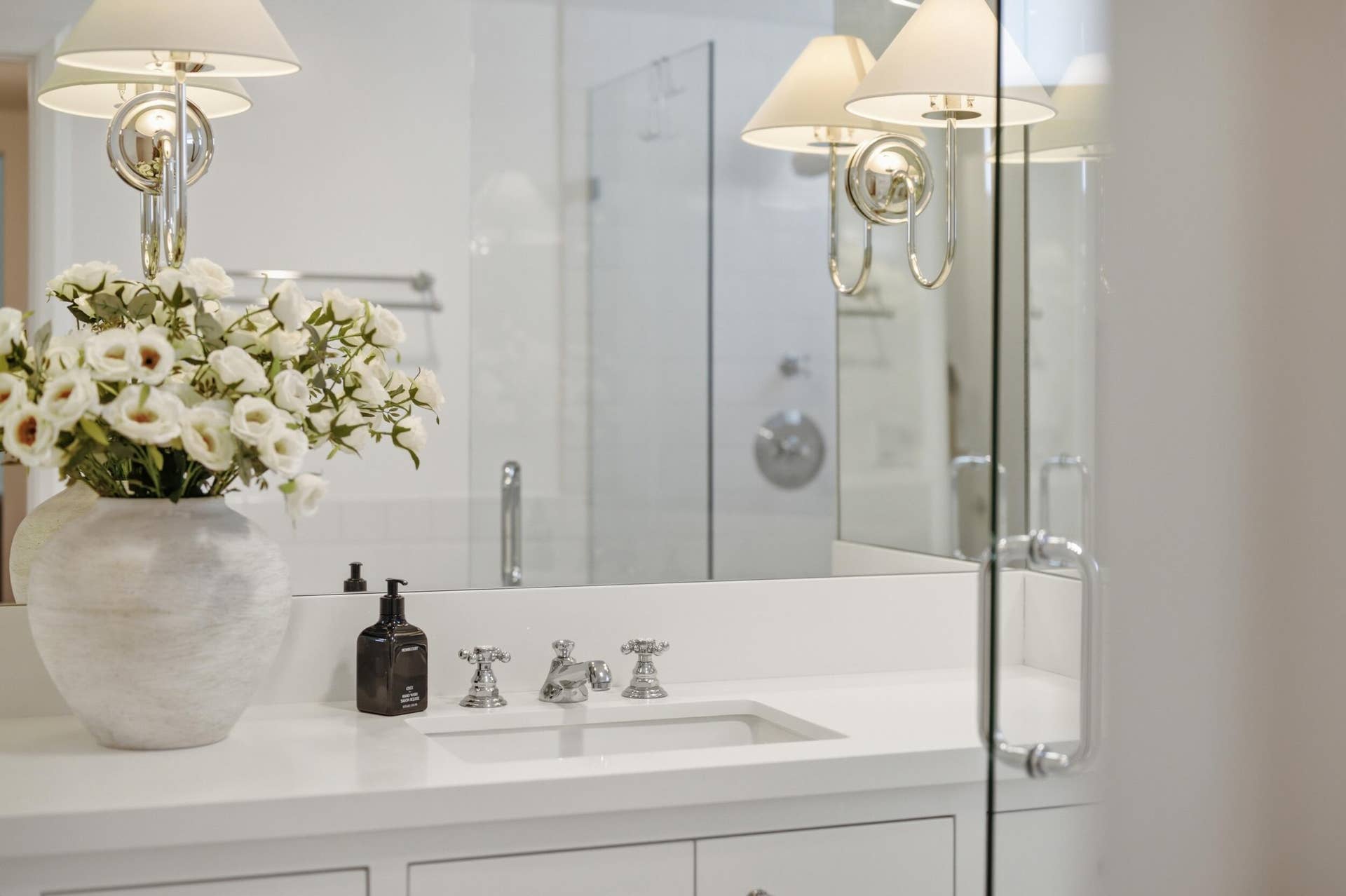 226 Brazilian Avenue, #2b, Palm Beach, FL 33480 MASTER BATHROOM