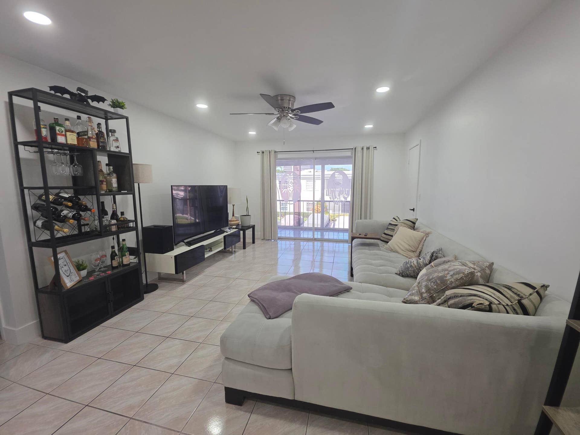 6391 Bay Club Drive, #4, Fort Lauderdale, FL 33308 1000061436
