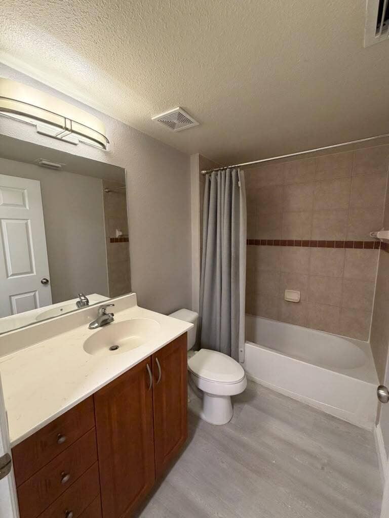 6386 EMERALD DUNES Drive, #308, West Palm Beach, West Palm Beach, FL 33411 8 6386