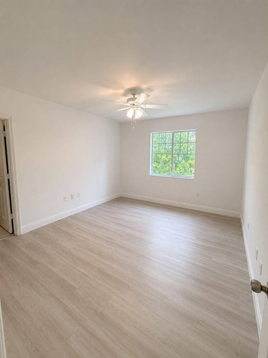6386 EMERALD DUNES Drive, #308, West Palm Beach, West Palm Beach, FL 33411 4 6386