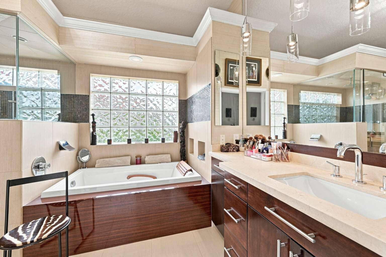5151 NW 109TH Terrace, Coral Springs, FL 33076 Moritz.22