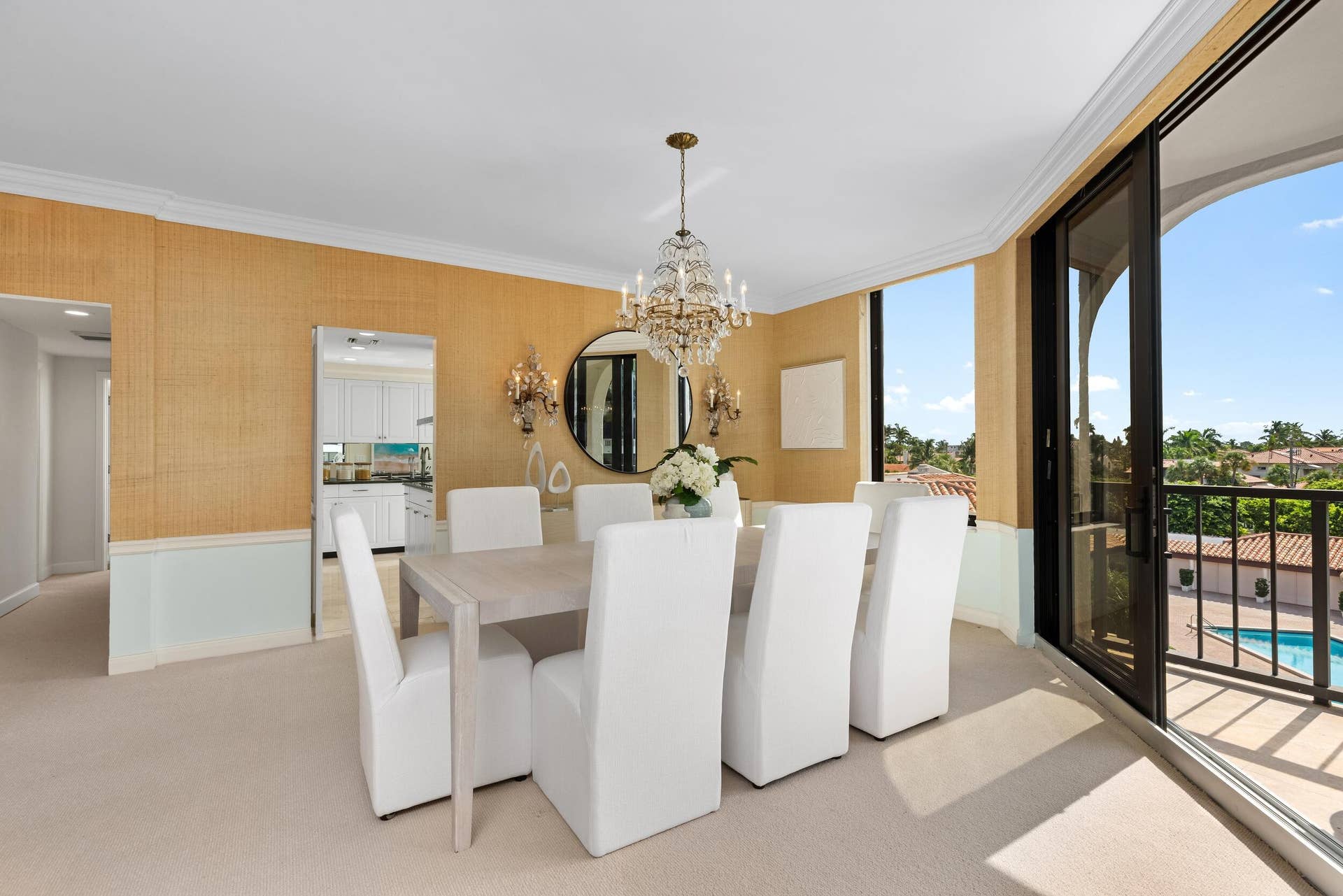 200 Bradley Place, #301, Palm Beach, FL 33480 Dining Area