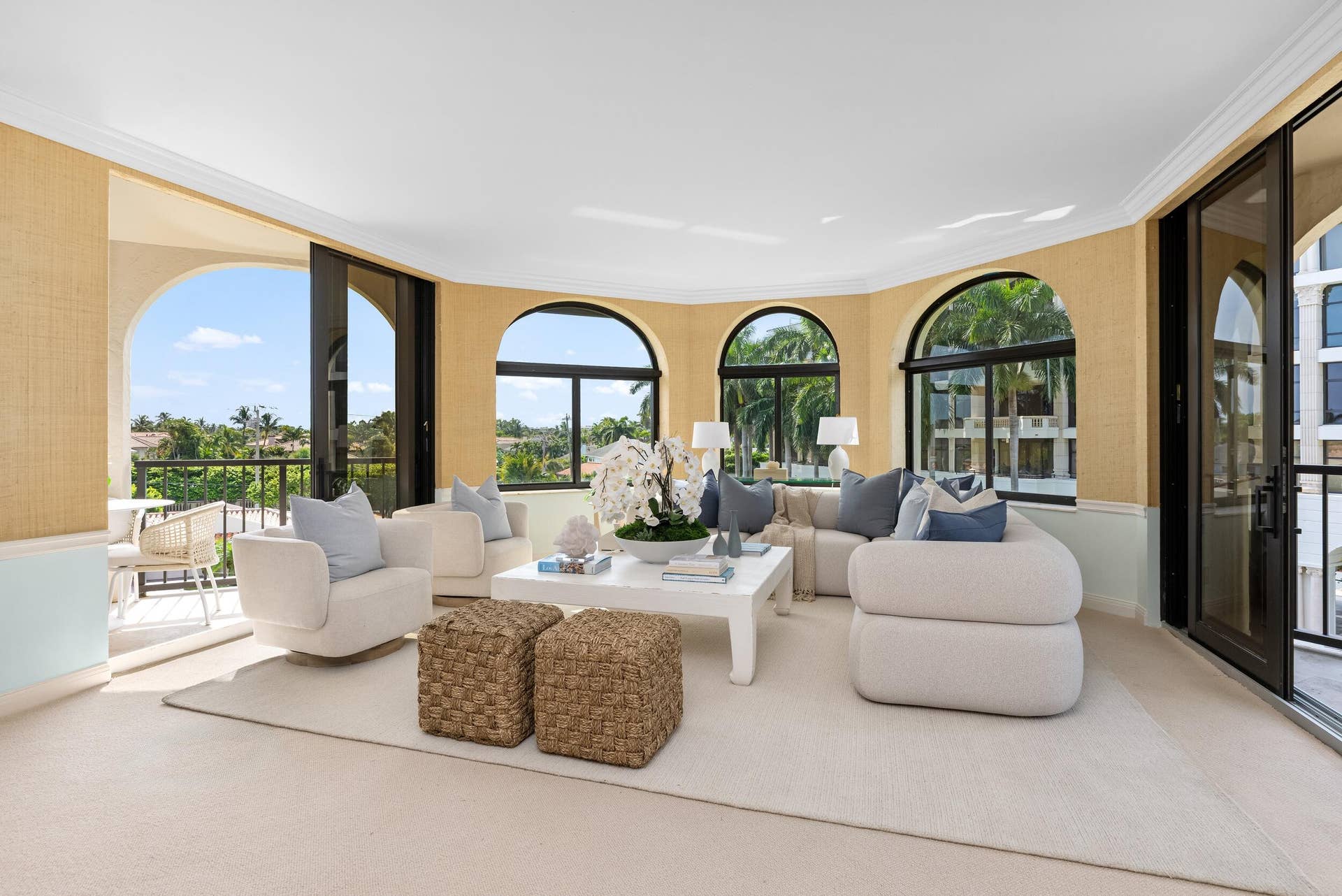 200 Bradley Place, #301, Palm Beach, FL 33480 Living Room