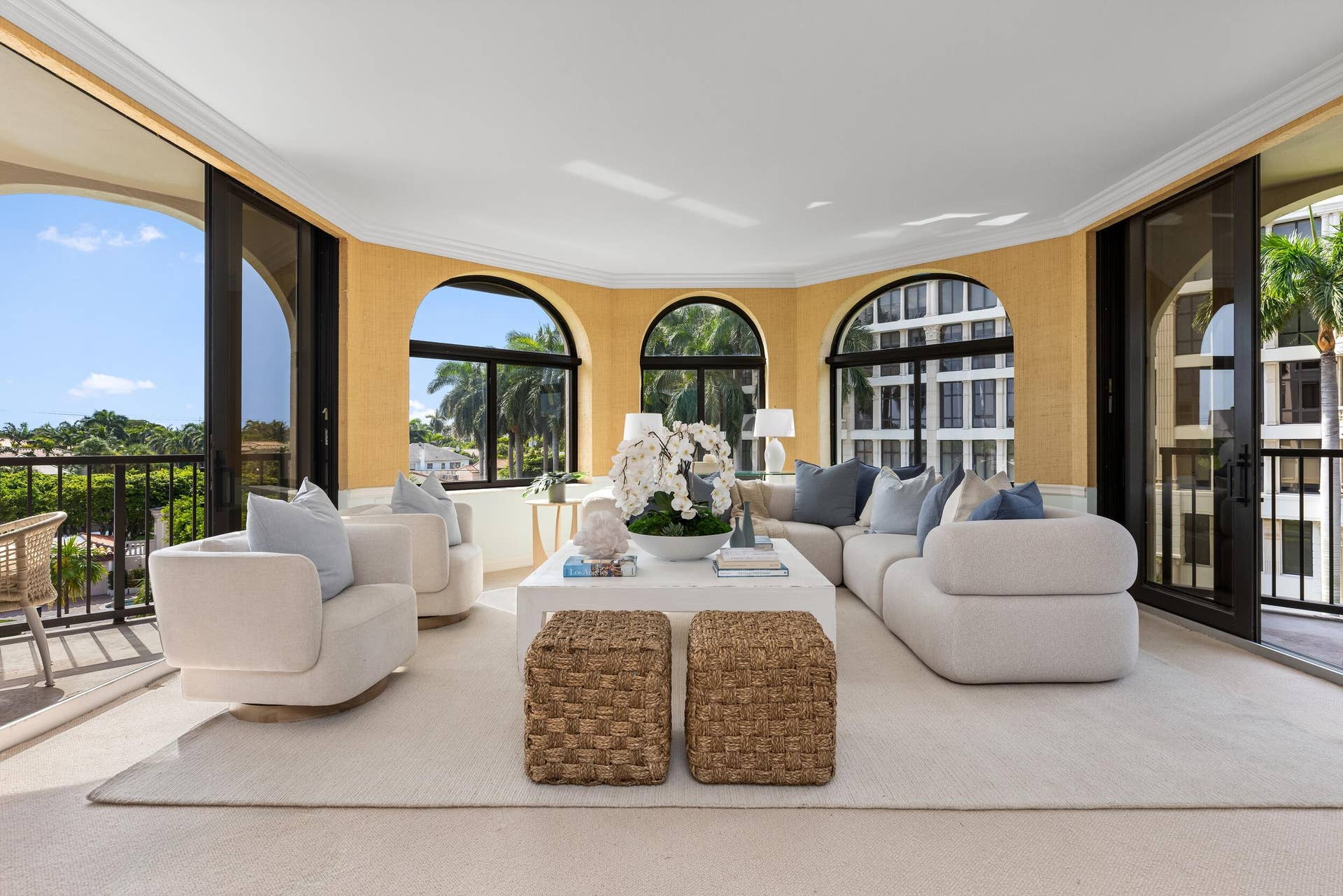 200 Bradley Place, #301, Palm Beach, FL 33480 Living Room