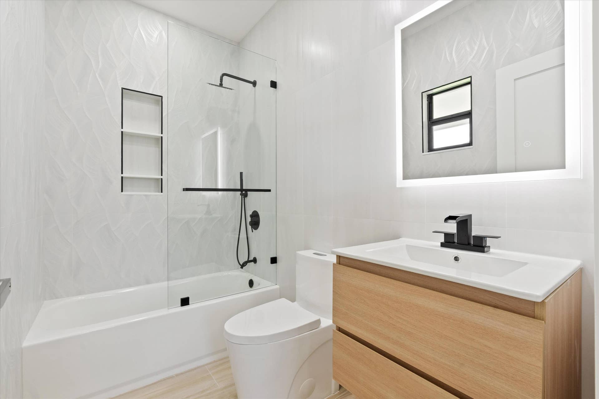 Ensuite Bathroom Bedroom 4