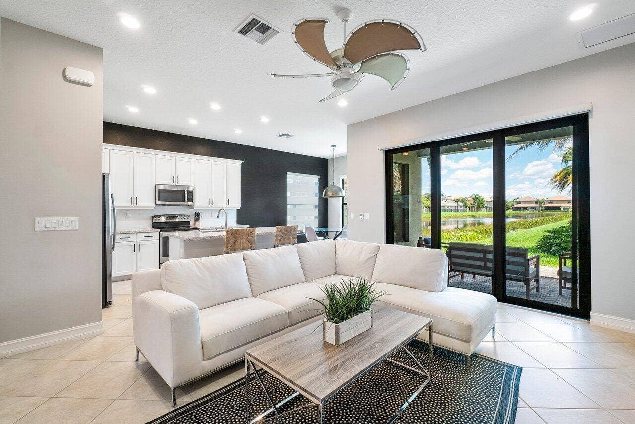 7883 Clay Mica Court, Delray Beach, FL 33446 Open Concept Living