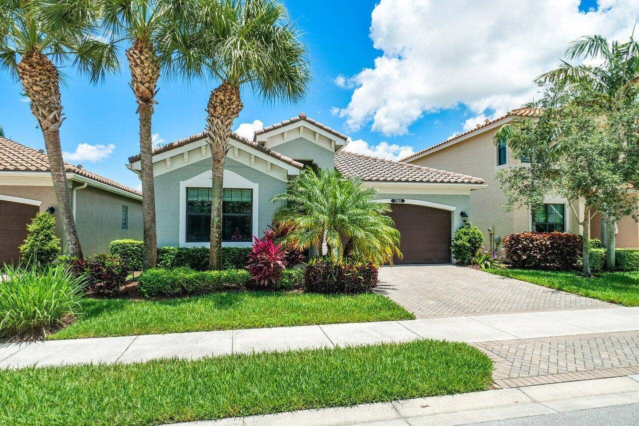 7883 Clay Mica Court, Delray Beach, FL 33446 Sorrento Model Lake View