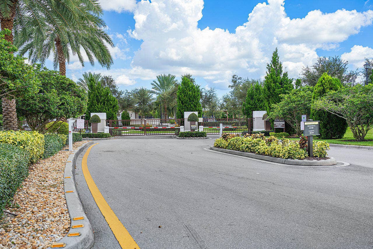 7883 Clay Mica Court, Delray Beach, FL 33446 Gated Community