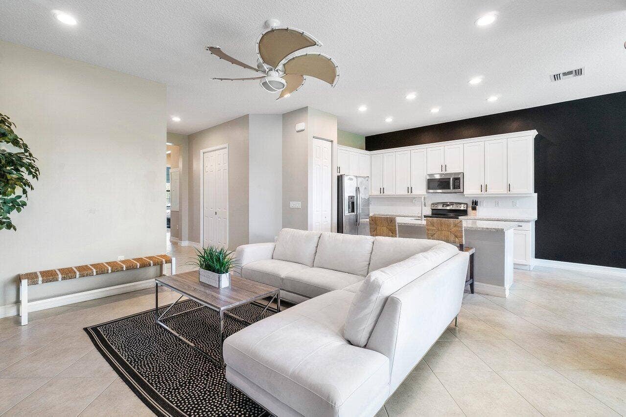 7883 Clay Mica Court, Delray Beach, FL 33446 Open Concept Living
