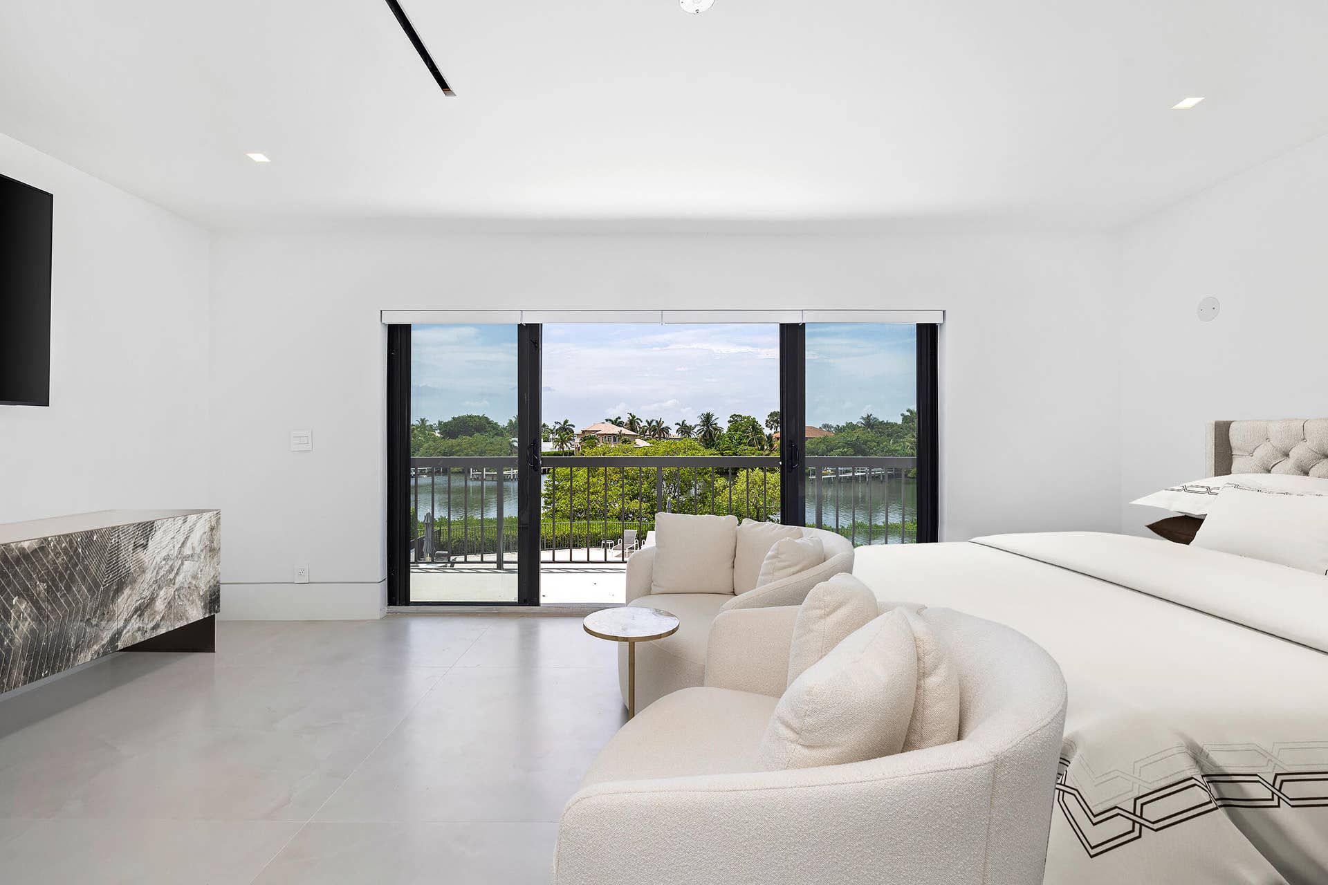 3474 S OCEAN Boulevard, #10, Palm Beach, FL 33480 Master bedroom w unobstructed water views