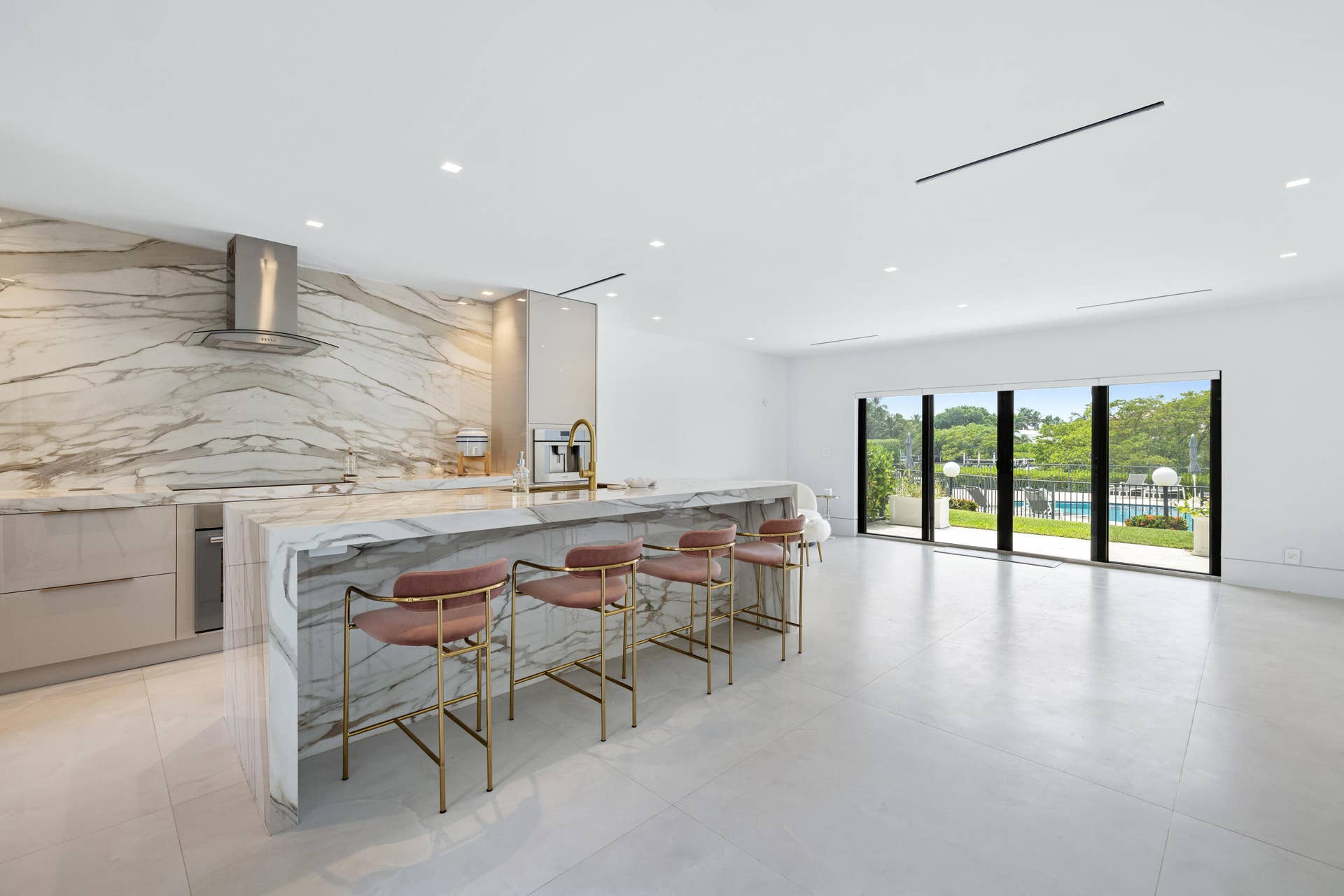 3474 S OCEAN Boulevard, #10, Palm Beach, FL 33480 Overlooking the water views and expansive back patio