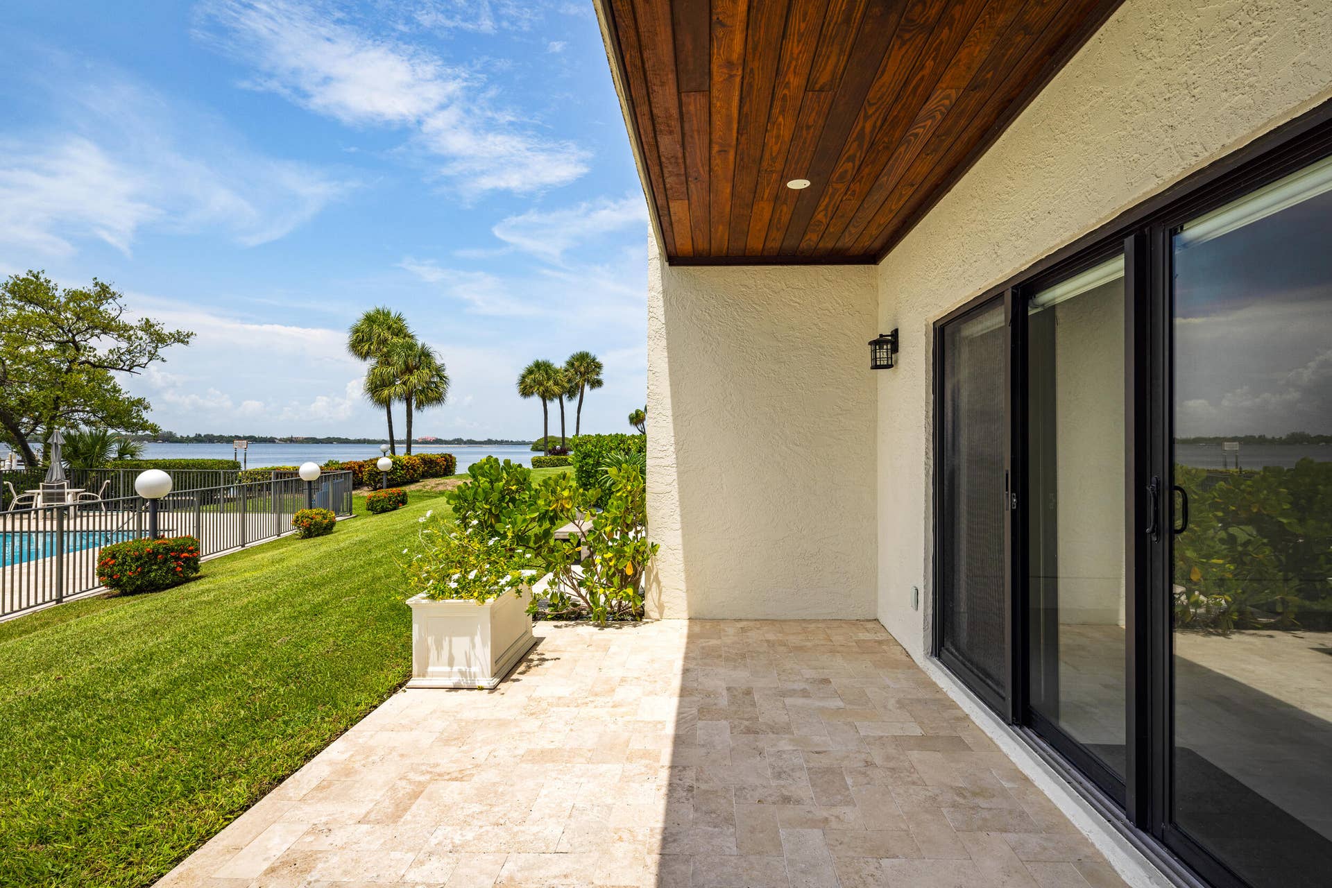 3474 S OCEAN Boulevard, #10, Palm Beach, FL 33480 Backyard Patio perfect for outdoor living and dining