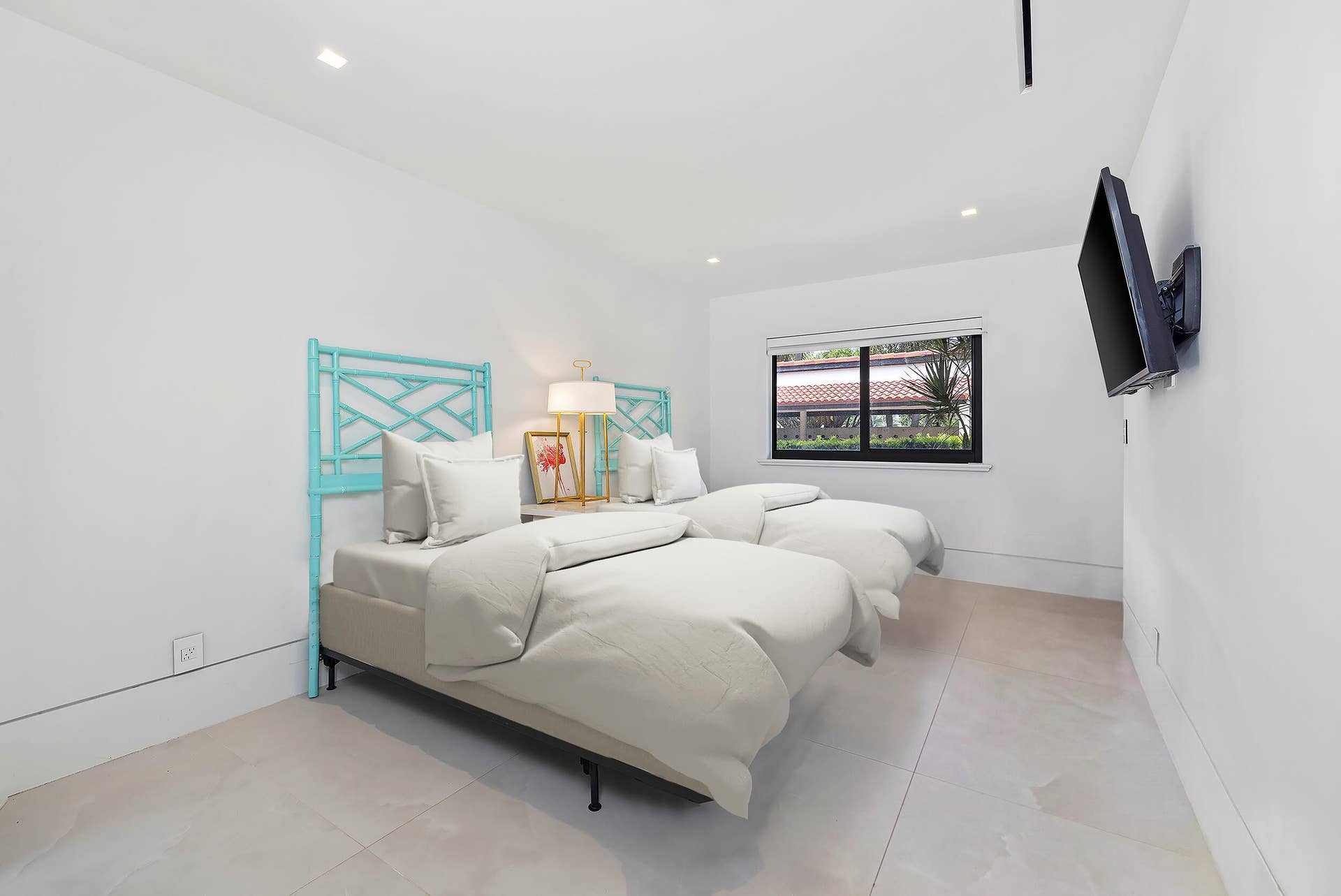 3474 S OCEAN Boulevard, #10, Palm Beach, FL 33480 Large Guest Bedroom with closet and storage space