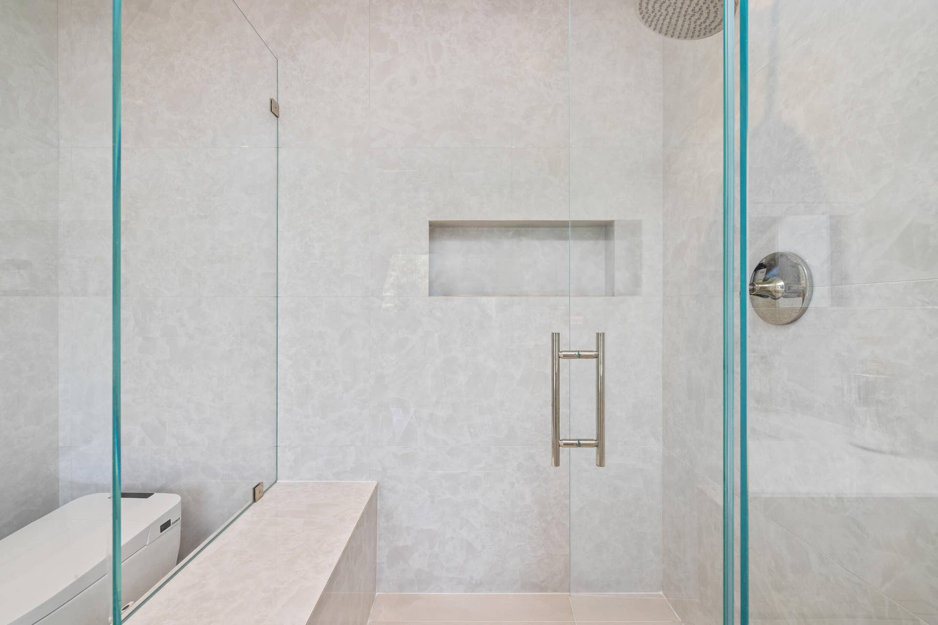 3474 S OCEAN Boulevard, #10, Palm Beach, FL 33480 Waterworks showerheads