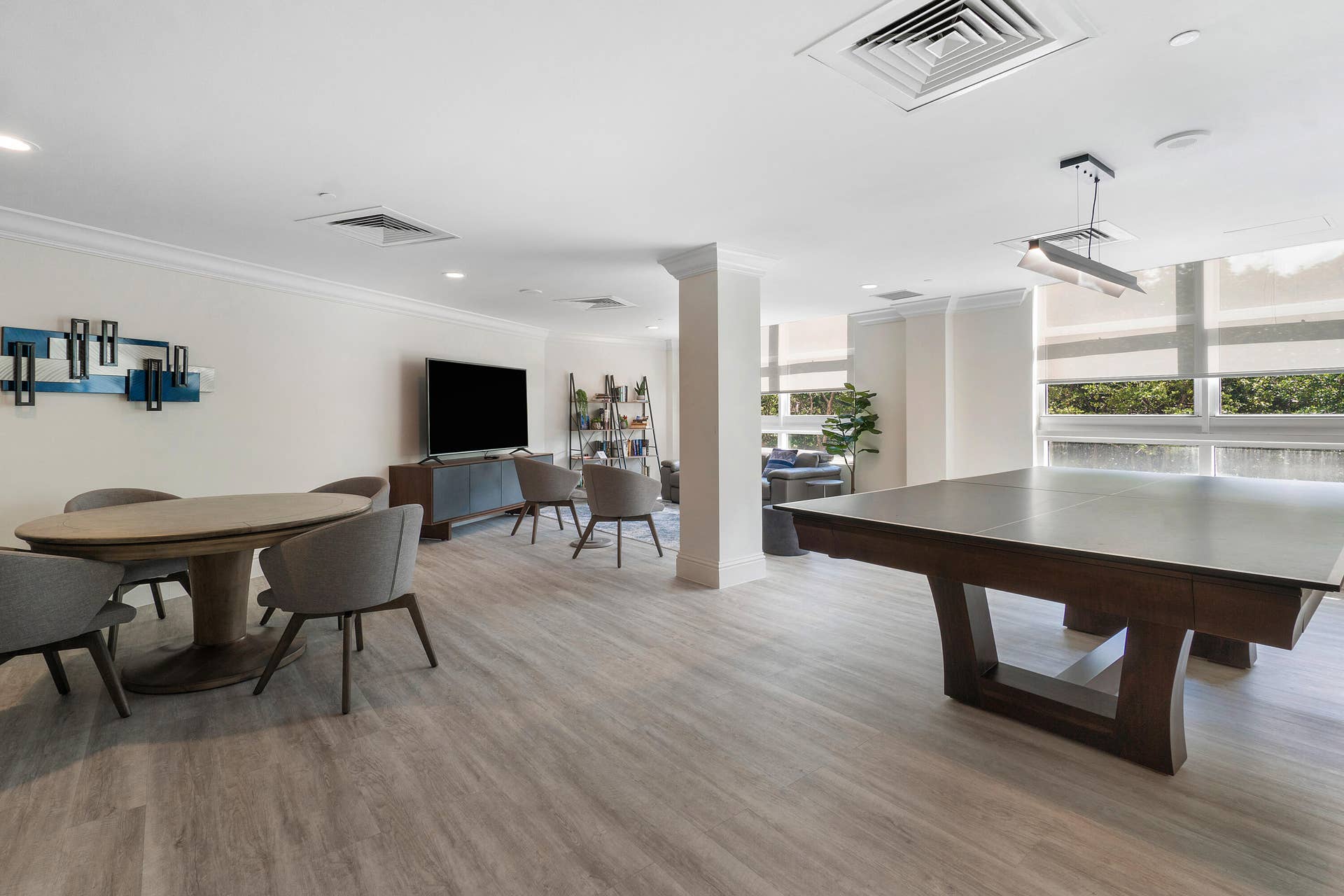 BILLIARD ROOM