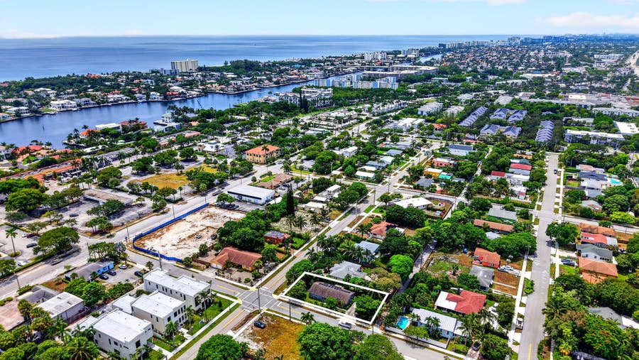 Property photo for 310 SE 8TH Street, Delray Beach, FL