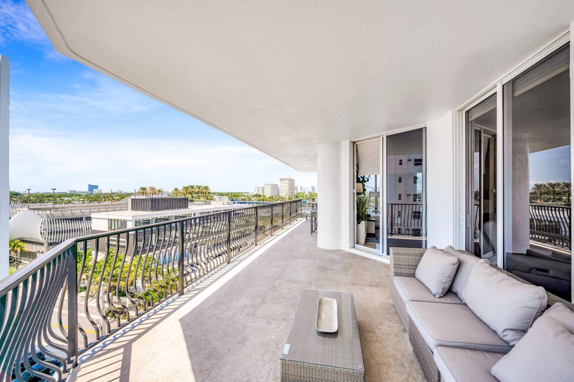 100 S BIRCH Road, #806B, Fort Lauderdale, FL 33316 100 S BIRCH RD--10