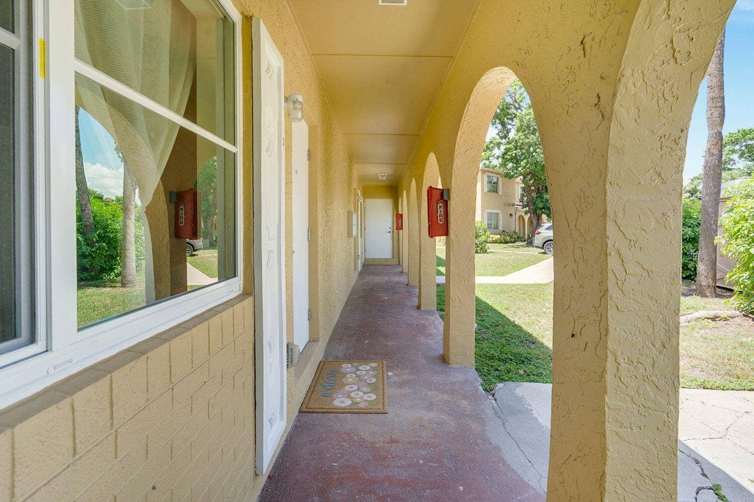 10792 La Placida Drive, #4, Coral Springs, FL 33065 1500x1000 (72)