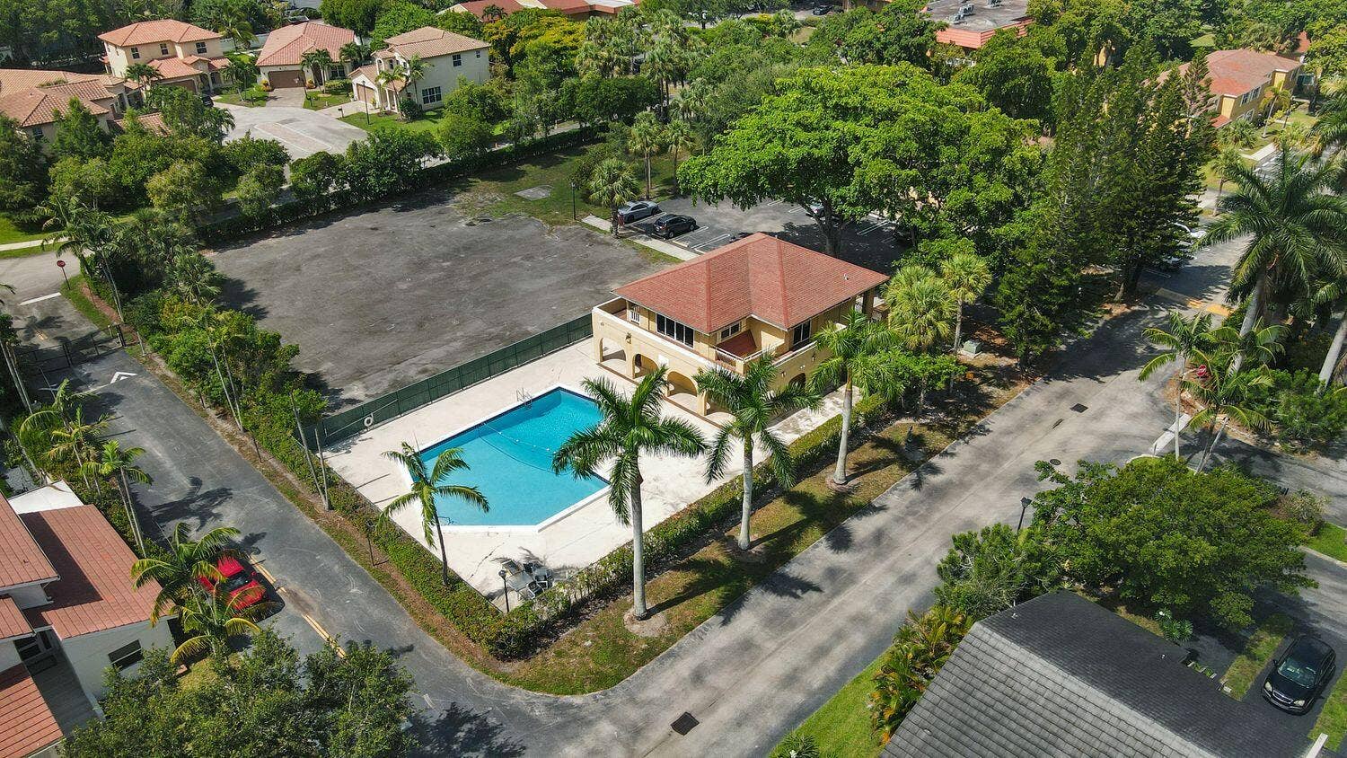 10792 La Placida Drive, #4, Coral Springs, FL 33065 1500x1000 - 2026-08-18T194110.874