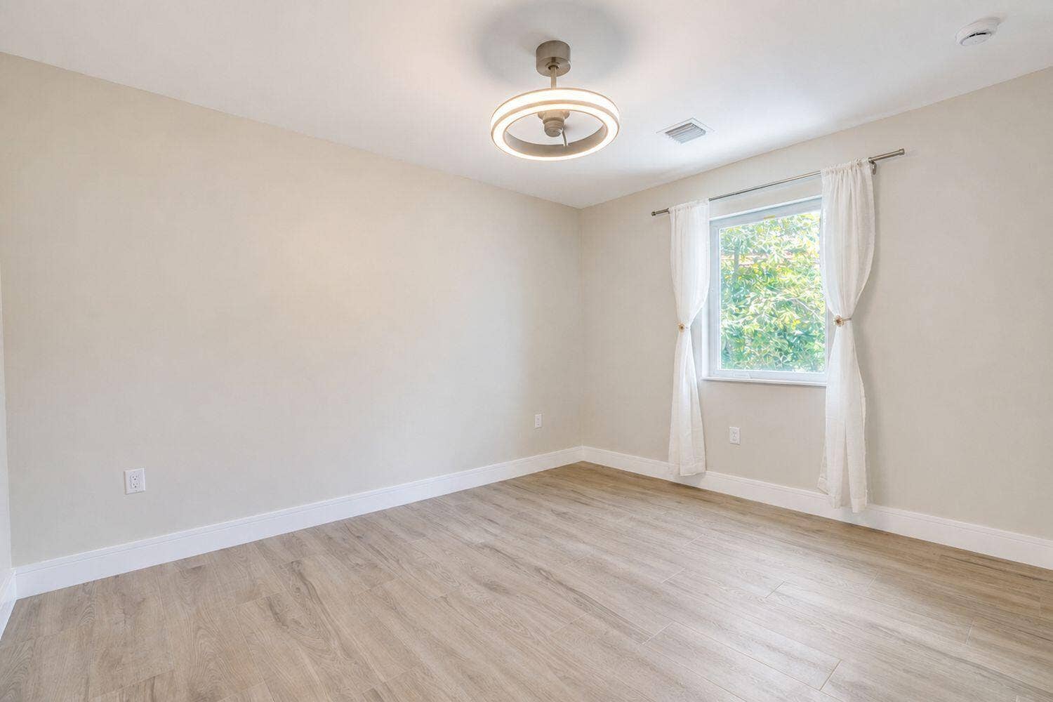10792 La Placida Drive, #4, Coral Springs, FL 33065 1500x1000 (90)